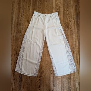 Lucky Brand White Floral Palazzo Flare Pants Jeans Size 31 Size 12